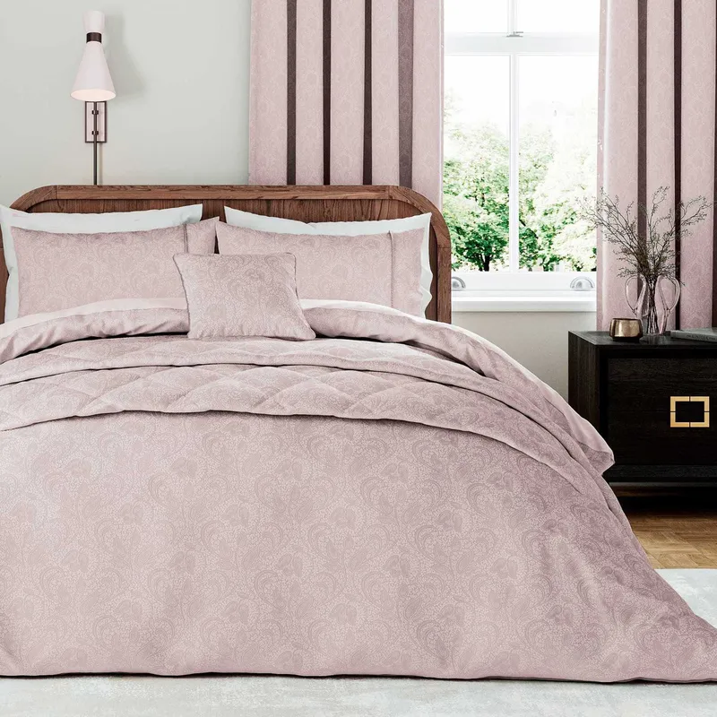 1951 'Ashleigh' Jacquard Duvet Cover Set in Pink Size: King Pink King