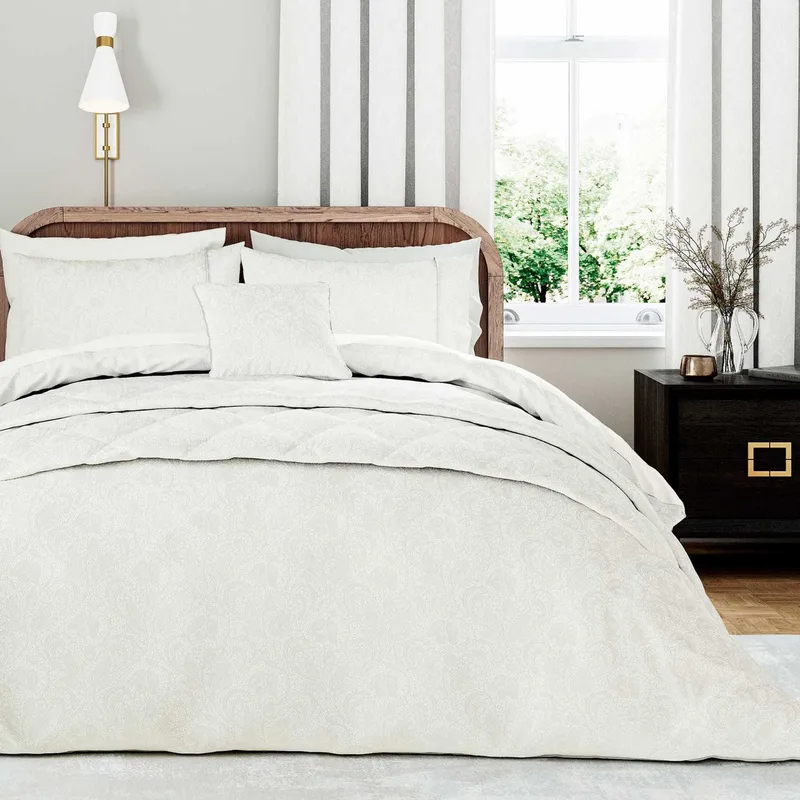 1951 Ashleigh Kingsize Duvet Cover Set, White