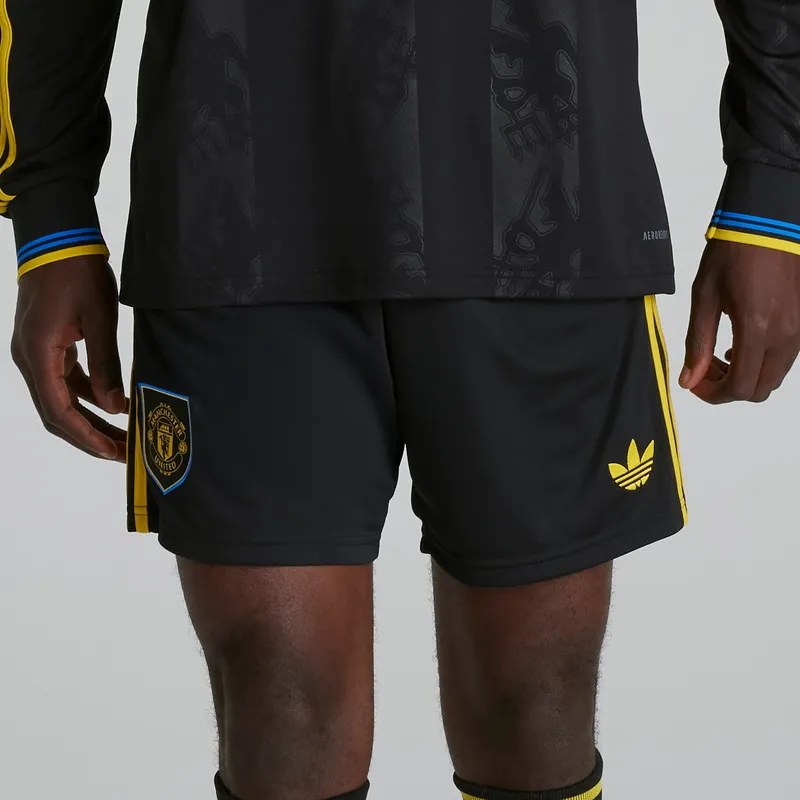 Adidas Manchester United 25/26 Third Shorts M