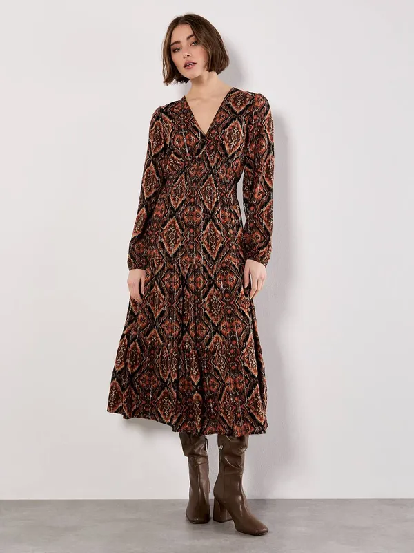 Apricot Women's Smock Waist Tiered Dress in Terracotta Size: 8 - Terracotta