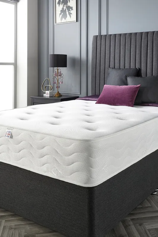 Aspire 1000 Tufted Pocket+ Mattress in White Size: Small Double White Small Double