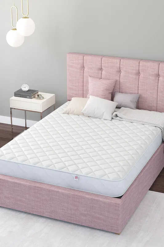 Aspire Unisex UK Made Coil & Memory Foam Mattress in White Size: Small Double White female