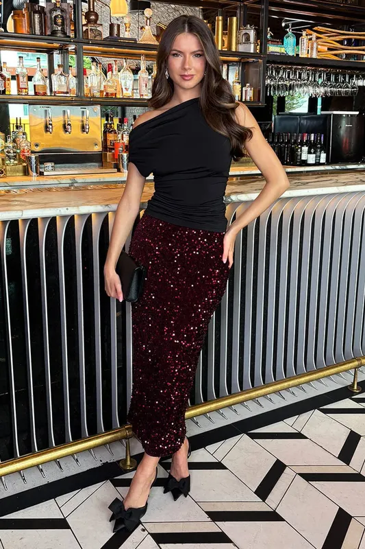 AX Paris Women's Wine Velvet Sequin Midi Skirt Size: 8 - Wine - Size: 8