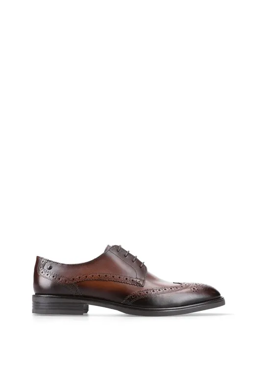 Base London Men's Pocket Brogue Shoe in Brown Size: 8 Brown 8