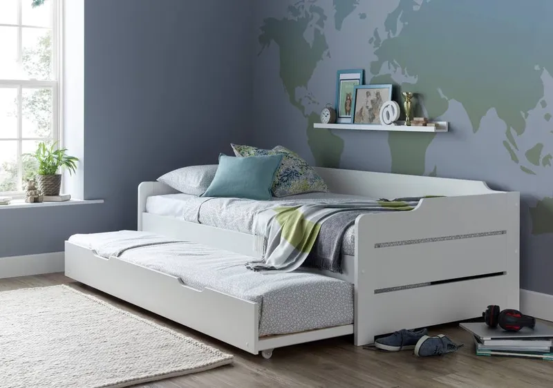 Bedmaster Unisex Copella Guest Bed w/ Trundle w/ Memory Foam Mattress in White Size: Single White Single female