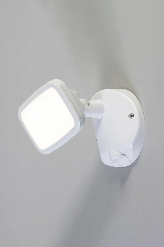 Bhs Lighting Single Wilson Outdoor Flood Light in White - White - Size: One Size