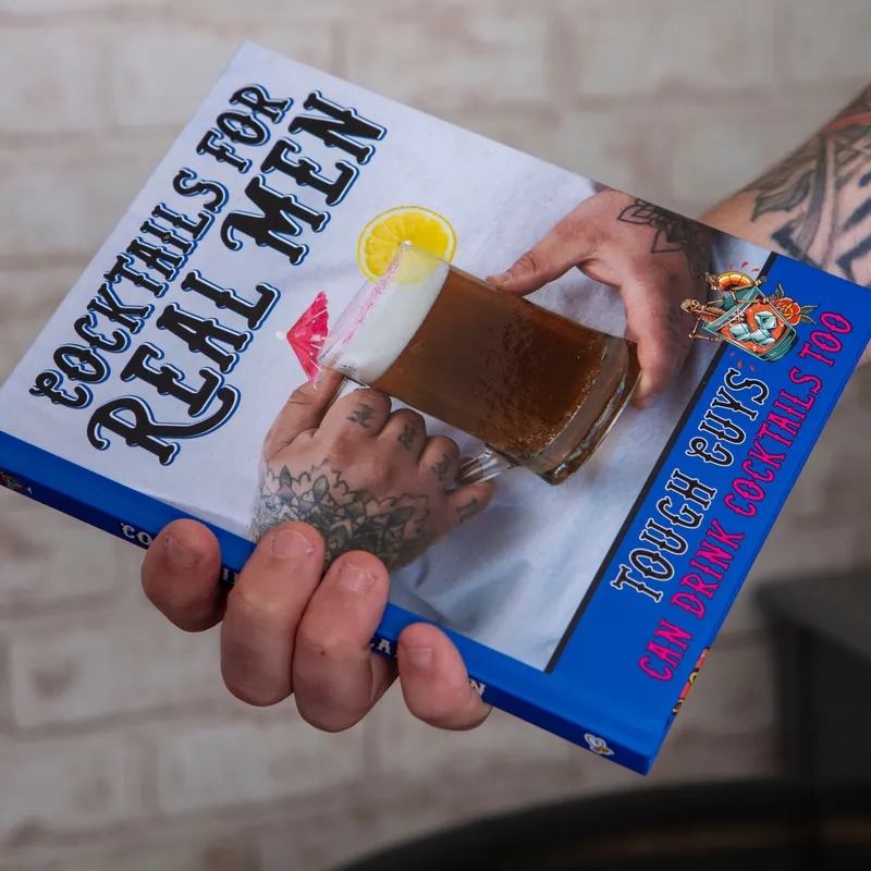 Boxer Gifts Cocktails For Real Men Gift Book - Novelty Gifts Multicolor