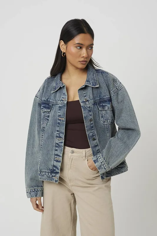 Brave Soul Women's Oversized Denim Jacket in Mid Blue Size: 16 - Mid Blue