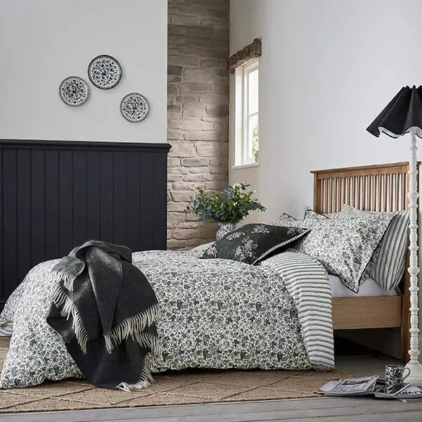 Burleigh For Bedeck Regal Peacock Duvet Cover Set Single Charcoal/White