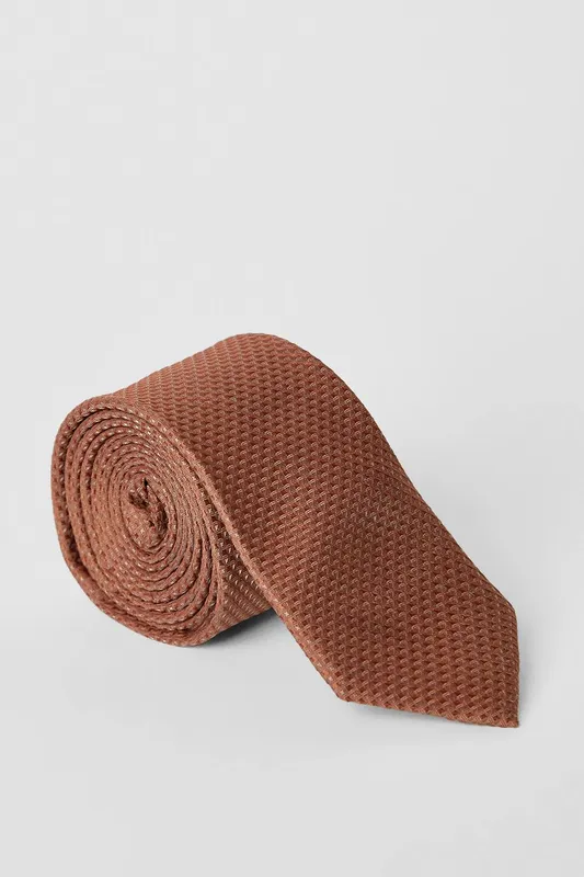 Burton Men's Rust Textured Tie in Red - Red