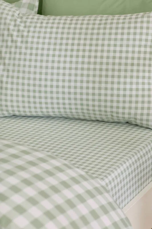 Catherine Lansfield 'Bamford Gingham Check' Fitted Sheet in Green Size: King - Green - Size: King