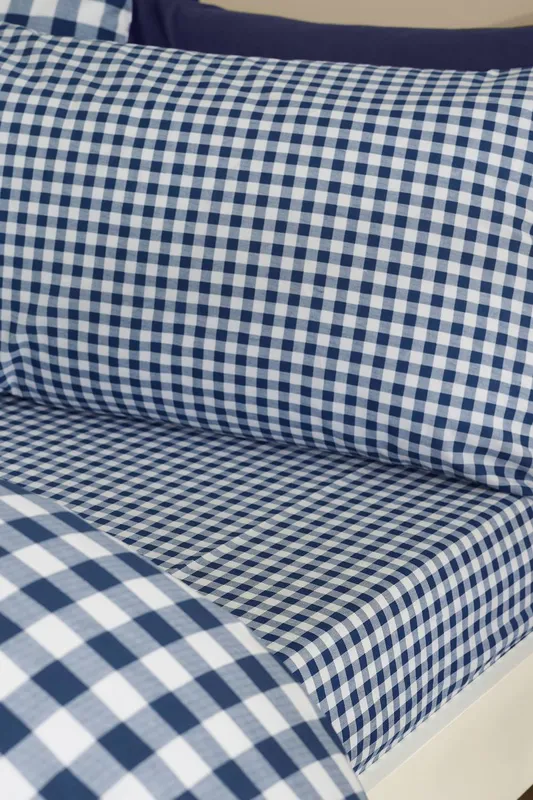 Catherine Lansfield 'Bamford Gingham Check' Fitted Sheet in Navy Size: King Navy King