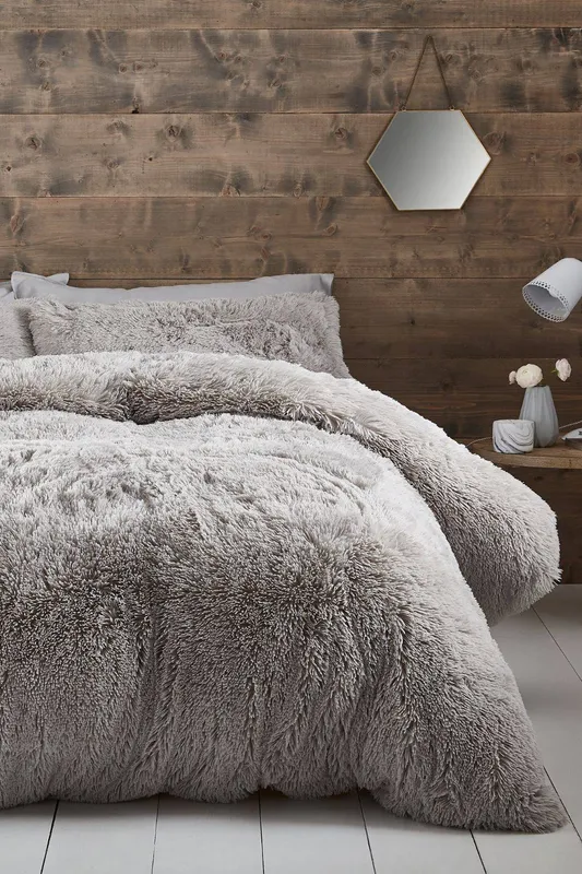 Catherine Lansfield Cuddly Double Duvet Set Silver