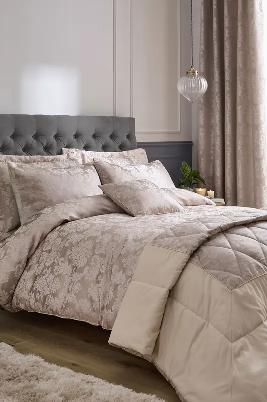 Catherine Lansfield 'Damask Jacquard' Duvet Set in Gold Size: Single - Gold