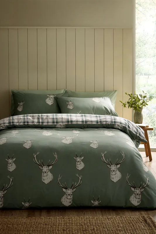 Catherine Lansfield 'Stag Check' Reversible Duvet Cover Set in Light Green Size: Super King Light Green Super King