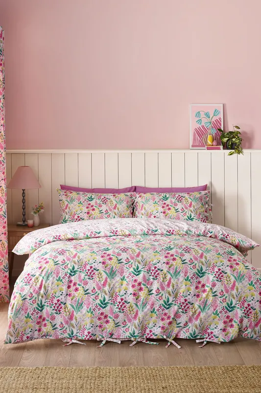 Catherine Lansfield 'Tilly Floral' Reversible Duvet Cover Set in Pink Size: Double Pink Double