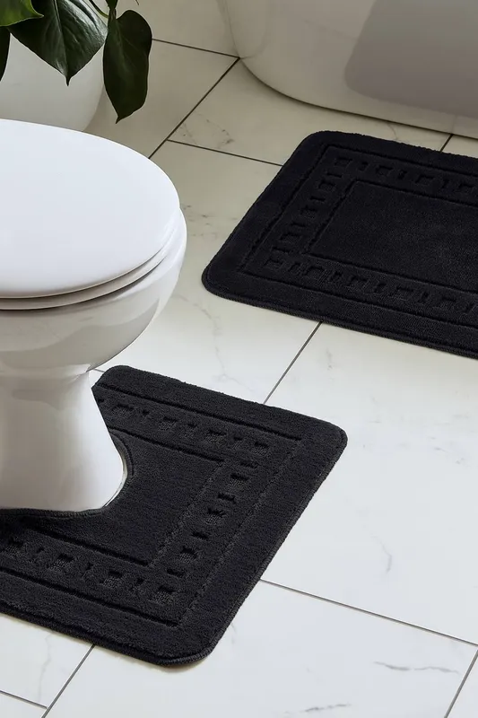 Catherine Lansfield Unisex 'Armoni' Bath Mat & Ped Set in Black Black female