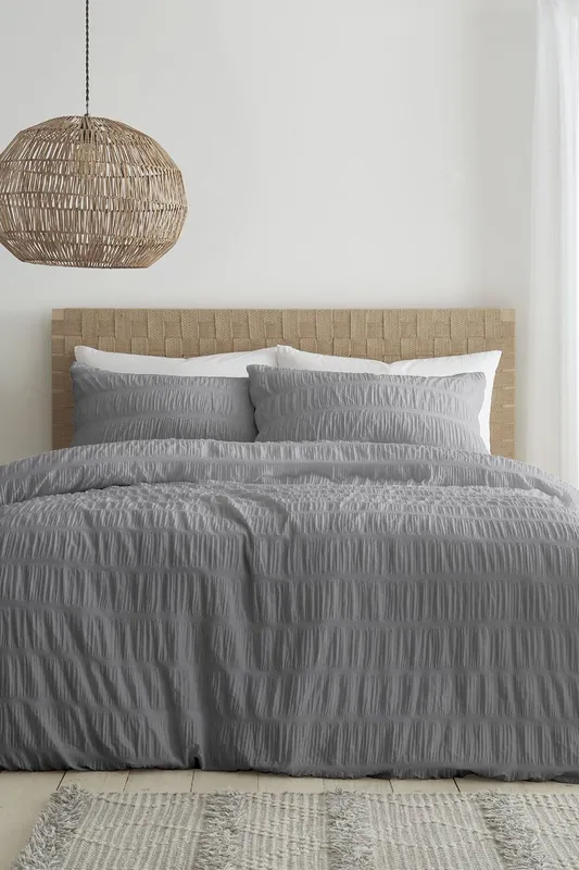 Catherine Lansfield Seersucker Double Duvet Set Grey