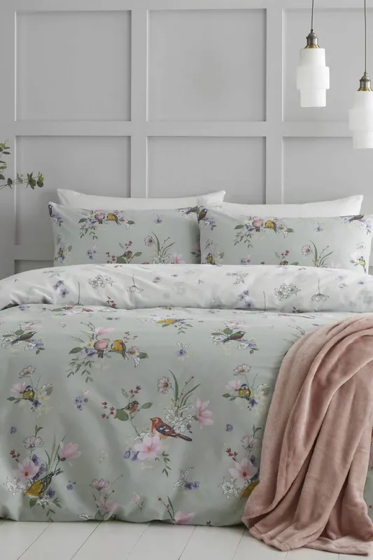 Catherine Lansfield 'Songbird' Duvet Set in Green Size: Double - Green