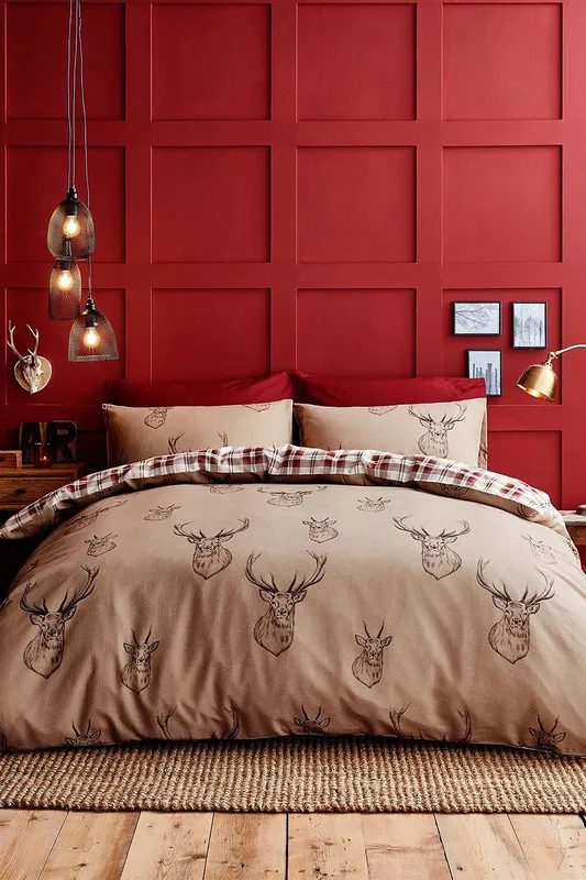 Catherine Lansfield Unisex 'Stag Check' Reversible Duvet Cover Set in Nude Size: King Nude King female