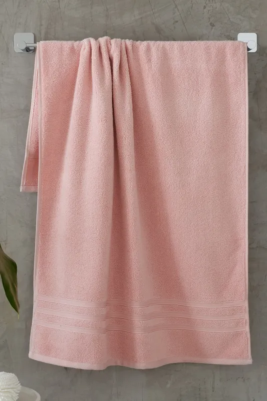 Catherine Lansfield 'Zero Twist' Hand Towel in Pink Pink