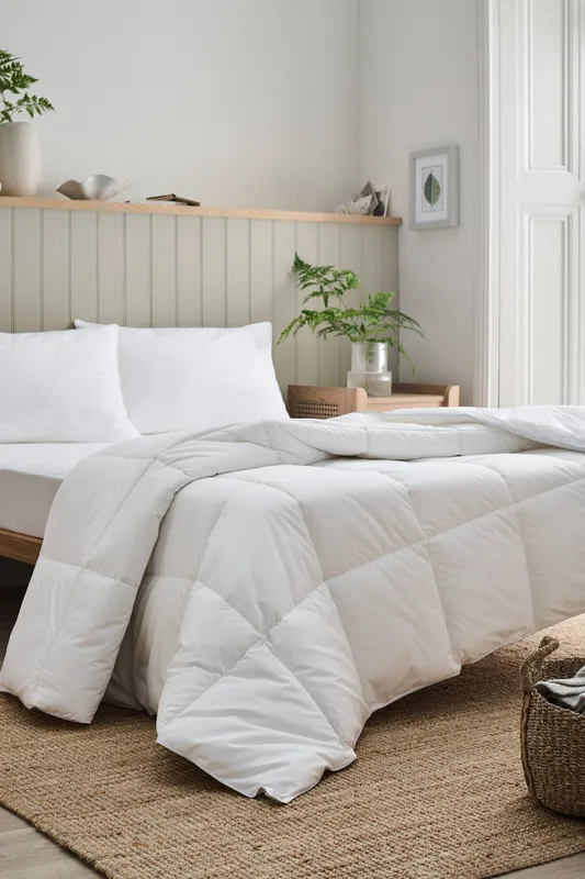Christy 'Cloudloft' Luxurious Micro Loft 10.5 Tog Duvet in White Size: Single - White - Size: Single