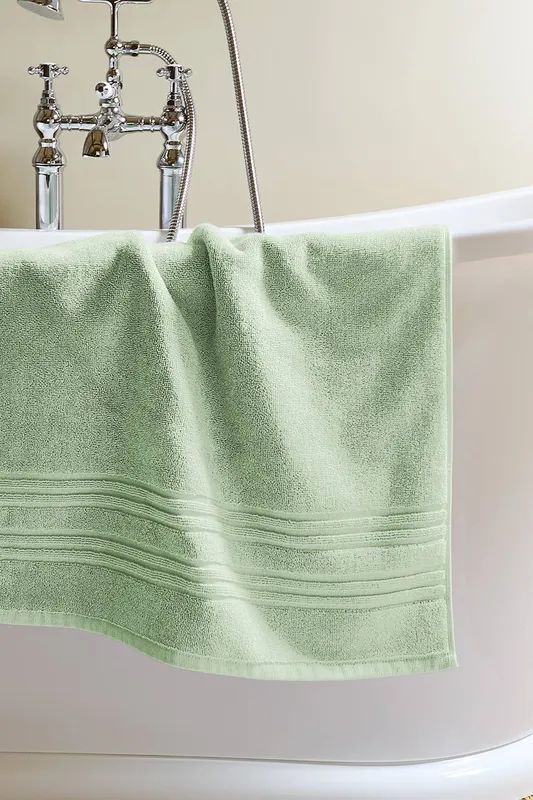 Christy 'Serene' Pastel 100% Combed Cotton Bath Mat in Green - Green - Size: One Size