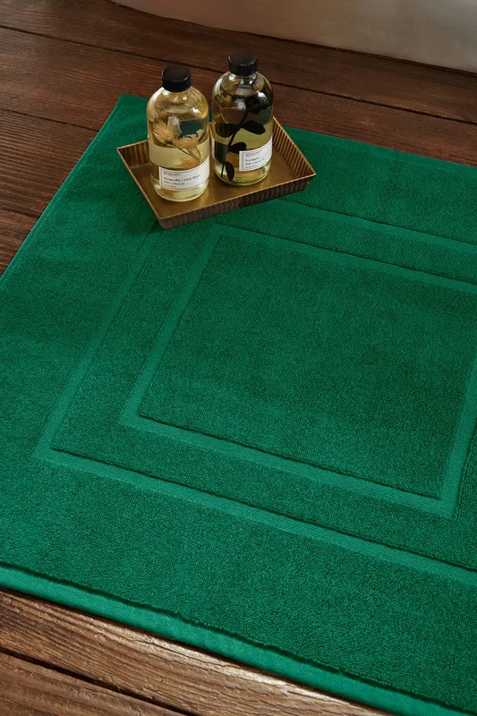 Christy 'Brixton' Luxury 100% Cotton Bath Mats in Emerald - Emerald