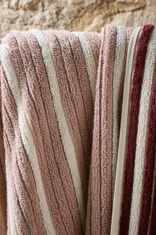 Christy 'Darwin' Reversible Turkish Cotton Ribbed Towel in Pink Pink