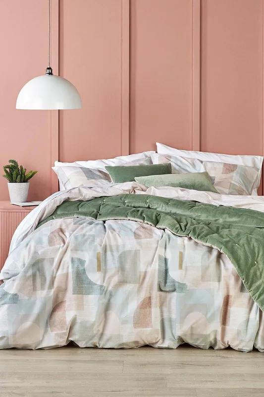 Christy 'Jaipur' Quilted Velvet Throws in Jade Size: 140cm x 200cm - Jade