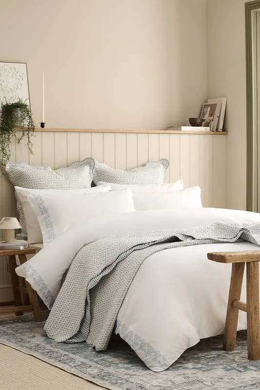 Christy 'Mistletoe' Romance Design Cotton Duvet Cover Set in Duck Egg Blue Size: Double Duck Egg Blue Double