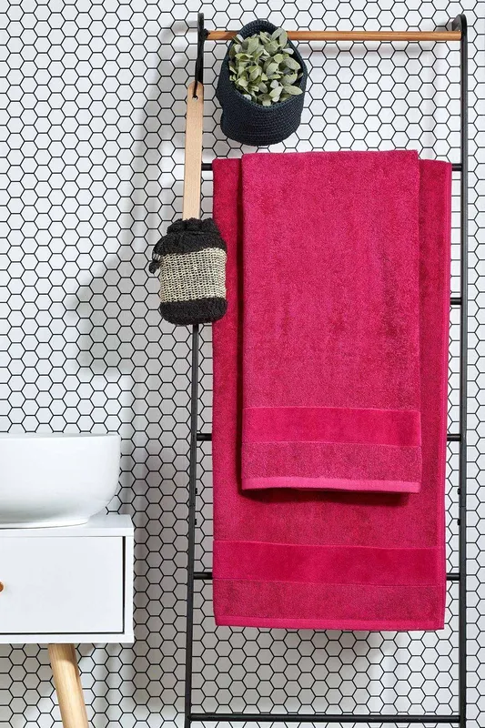 Christy 'Prism' Bold Luxury 100% Turkish Cotton Towels in Pink Pink