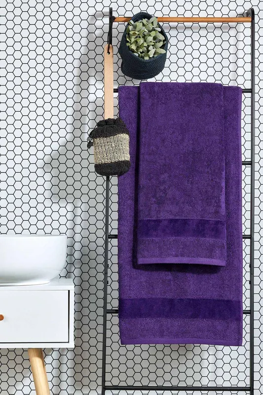 Christy Unisex 'Prism' Bold Luxury 100% Turkish Cotton Towels in Purple Purple female