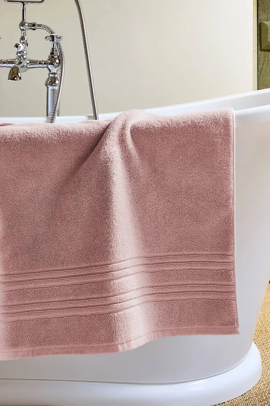 Christy 'Serene' Pastel 100% Combed Cotton Bath Mat in Dusty Pink - Dusty Pink