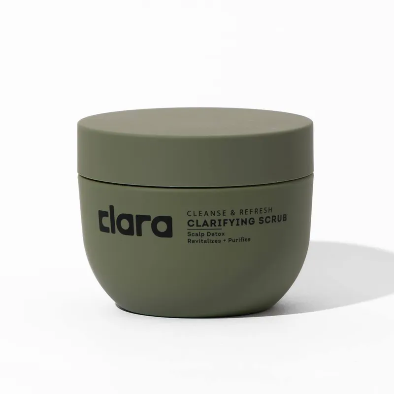 Clara Cleanse & Refresh Clarifying Scrub 50ml in Green - Green