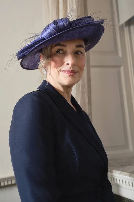 Coast Women's Lisa Tan Bow Detail Round Hat in Navy - Navy