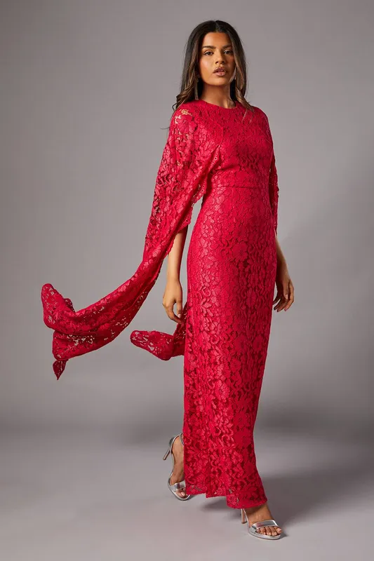 Coast Women's Petite Lace Cape Gown in Raspberry Size: 4 - Raspberry