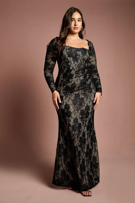 Coast Women's Plus Size Long Sleeve Lace Maxi Dress in Black Size: 26 - Black