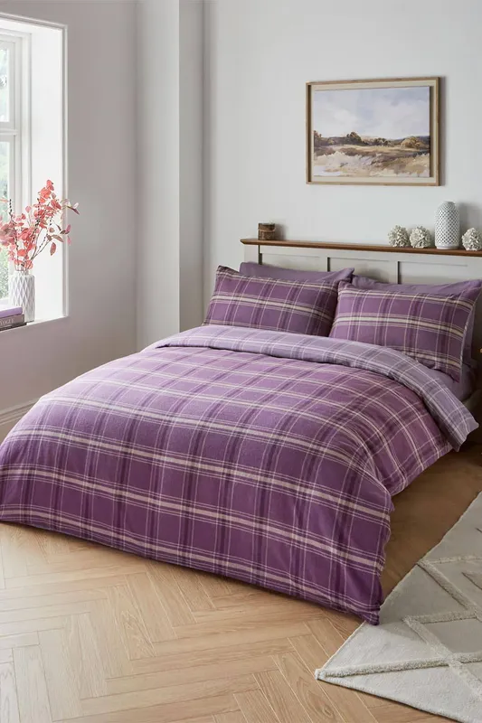Cotton Traders Fraser Check Brushed Cotton Duvet Set in Purple Size: King - Purple - Size: King