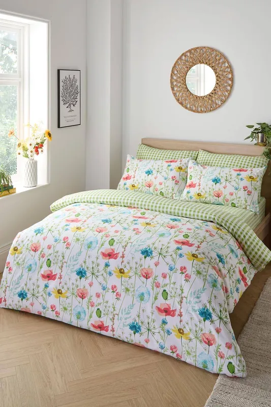 Cotton Traders Wild Poppies Cotton Duvet Set   Size: Single - Multicolor - Size: Single