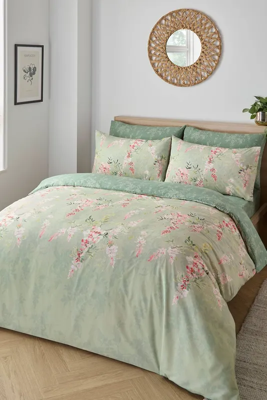 Cotton Traders Wisteria Trail Cotton Duvet & Fitted Sheet Set in Green Size: Single - Green