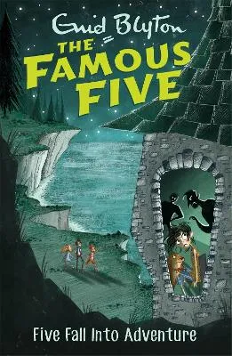 Enid Blyton Famous Five: Five Fall Into Adventure