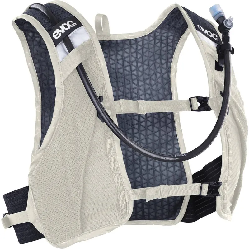 Evoc Hydro Pro Ultra 6L + 1.5L Hydration Bladder - Sand