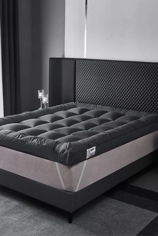Ezysleep Unisex Grey 4 Inch Thick Super Soft Mattress Topper Size: Small Double Grey female
