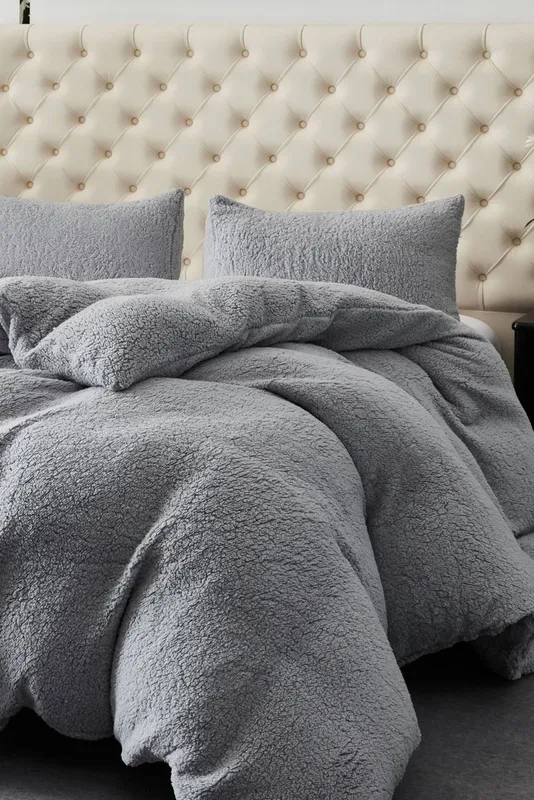 Ezysleep Winter Warm Soft Teddy Fleece Duvet Set in Silver Size: Double - Silver - Size: Double