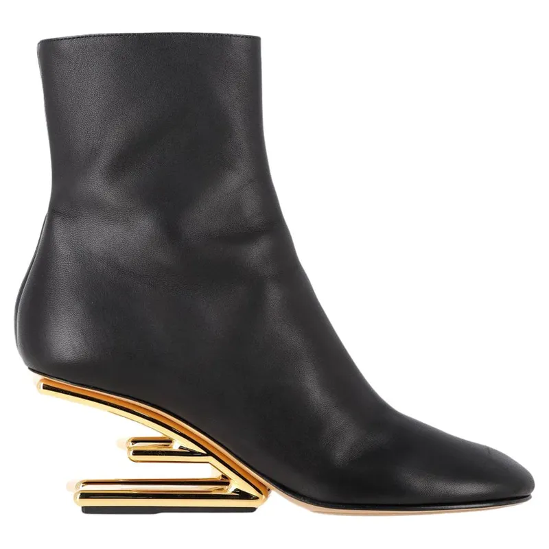 Fendi Women's Preloved First Ankle Boots in Black Leather Size: 9 Black female