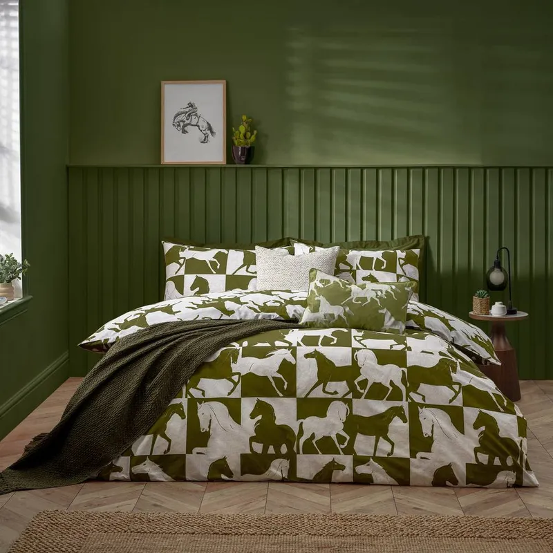 Furn. Herve Reversible Duvet Cover Set - Olive Polycotton - Size King