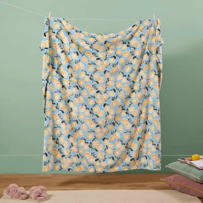 Furn Lemons Printed Soft Fleece Throw in Blue Size: 130cm x 150cm - Blue
