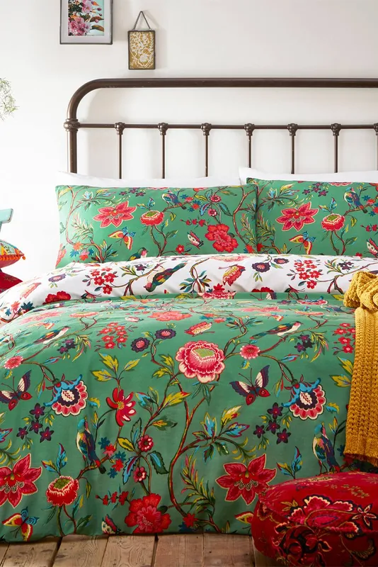 Furn Unisex Pomelo Tropical Floral Reversible Duvet Cover Set in Green Size: Single Green female