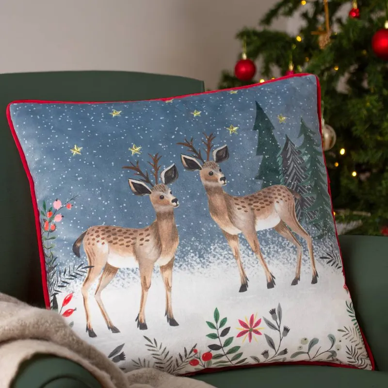 Furn Unisex Ditsy Festive Reindeer Velvet Piped Cushion Size: 45cm x 45cm Multicolor 45cm x 45cm female